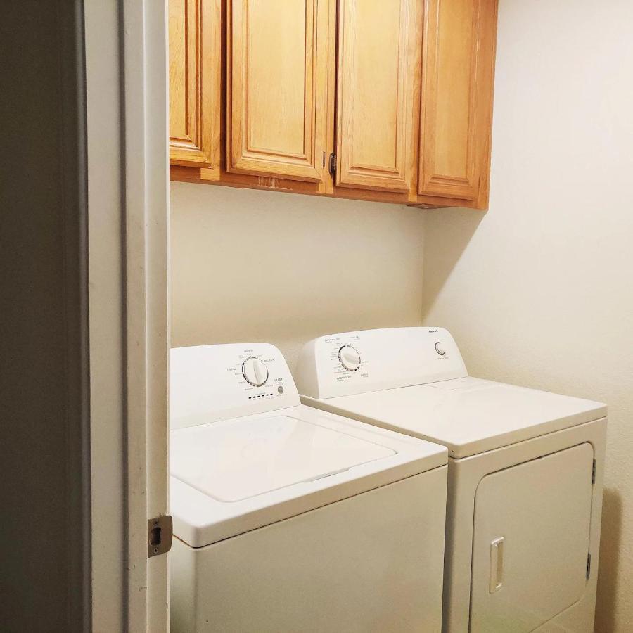 Nice Private Room In A House Close To Red Rock & Las Vegas Strip Exterior foto