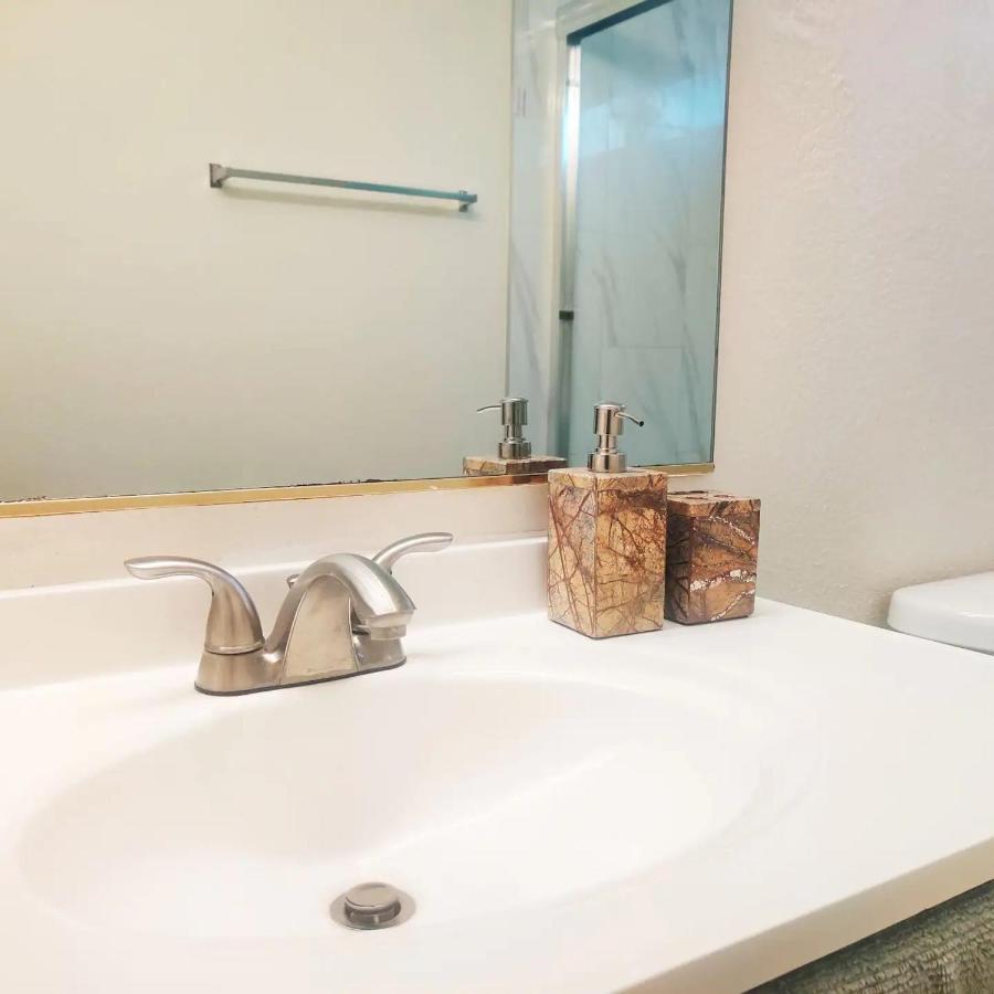 Nice Private Room In A House Close To Red Rock & Las Vegas Strip Exterior foto